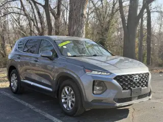 2019 Hyundai Santa Fe SE 2.4L