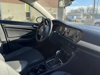2020 Volkswagen Jetta SE