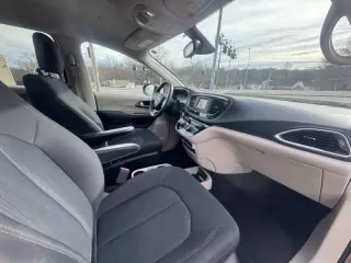 2017 Chrysler Pacifica LX
