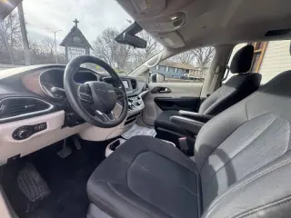 2017 Chrysler Pacifica LX