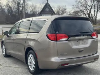 2017 Chrysler Pacifica LX