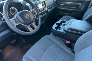 Ram 1500 Classic 2022 4x4 SLT 4dr Quad Cab 6.3 ft. SB Pickup