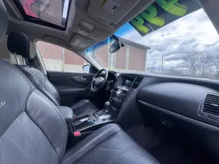 2010 Infiniti FX35