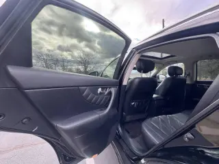 2010 Infiniti FX35