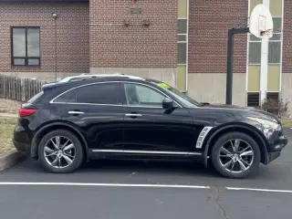 2010 Infiniti FX35