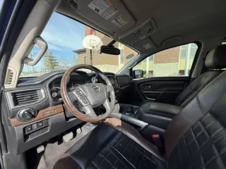 2017 Nissan Titan Platinum Reserve