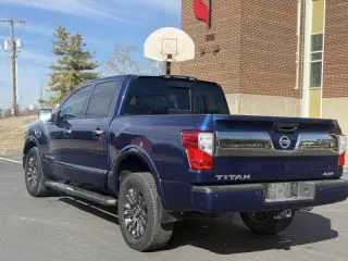 2017 Nissan Titan Platinum Reserve