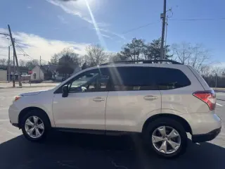 2015 Subaru Forester 2.5i