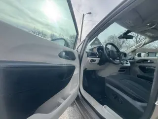 2017 Chrysler Pacifica LX