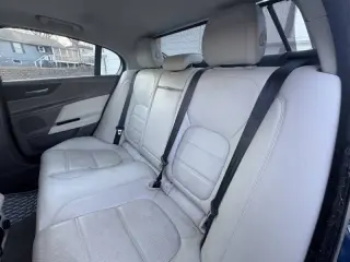 2017 Jaguar XE 35t Prestige