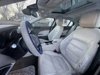 2017 Jaguar XE 35t Prestige