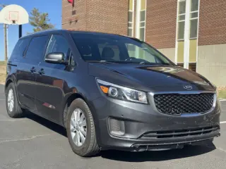 2017 Kia Sedona LX