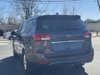 2017 Kia Sedona LX