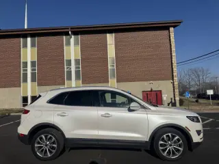 2019 Lincoln MKC Select