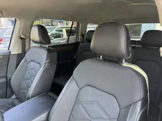 Volkswagen Atlas 2025 AWD SE 4Motion 4dr SUV w/Technology