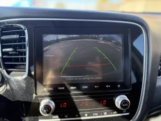2020 Mitsubishi Outlander SE