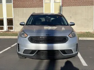 2017 Kia Niro LX