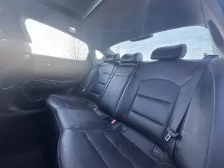 2017 Kia Cadenza Technology