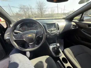 2017 Chevrolet Cruze LT Manual