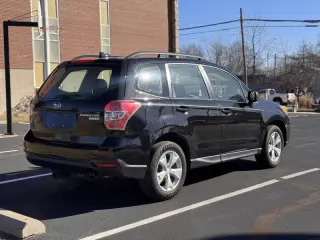 2016 Subaru Forester 2.5i
