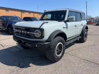 Ford Bronco 2022 4x4 Base Advanced 4dr SUV