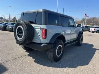 Ford Bronco 2022 4x4 Base Advanced 4dr SUV