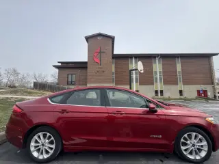 2019 Ford Fusion Hybrid SE