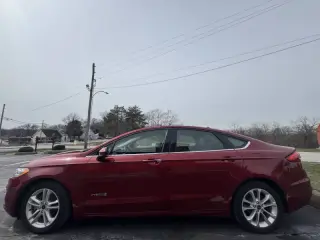 2019 Ford Fusion Hybrid SE