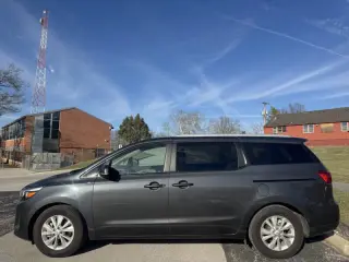 2017 Kia Sedona LX