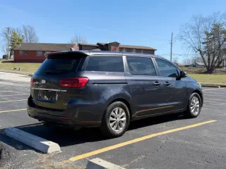 2019 Kia Sedona LX