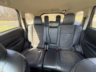 2020 Mitsubishi Outlander SE