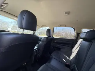 2020 Mitsubishi Outlander SE