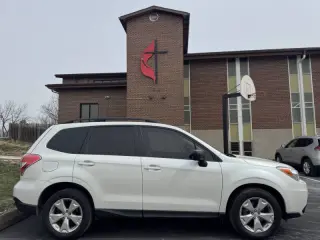 2015 Subaru Forester 2.5i