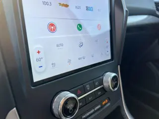 Ford Edge 2023 AWD SEL 4dr Crossover