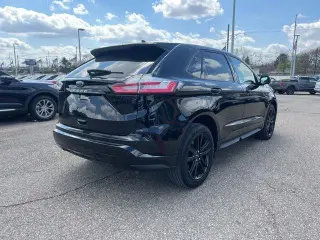 Ford Edge 2023 AWD SEL 4dr Crossover