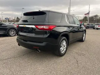 Chevrolet Traverse 2020 4x4 LS 4dr SUV w/1LS