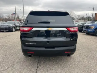 Chevrolet Traverse 2020 4x4 LS 4dr SUV w/1LS