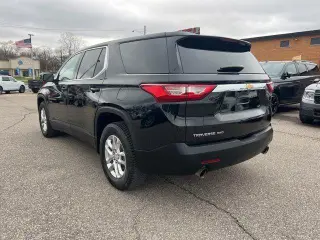 Chevrolet Traverse 2020 4x4 LS 4dr SUV w/1LS