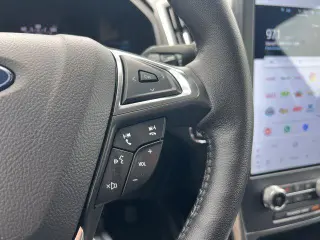 Ford Edge 2023 AWD Titanium 4dr Crossover
