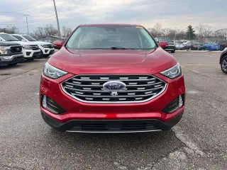 Ford Edge 2023 AWD Titanium 4dr Crossover