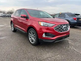 Ford Edge 2023 AWD Titanium 4dr Crossover