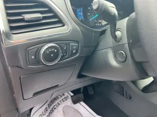 Ford Edge 2023 AWD Titanium 4dr Crossover