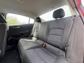 2018 Chevrolet Cruze LS Auto