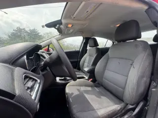 2018 Chevrolet Cruze LS Auto