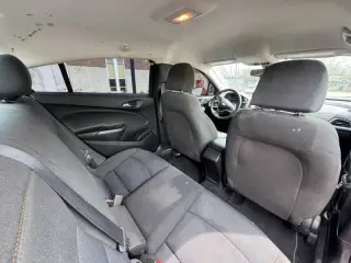 2018 Chevrolet Cruze LS Auto