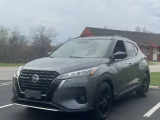 2021 Nissan Kicks SR