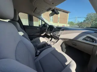 2016 Chevrolet Cruze LT Auto