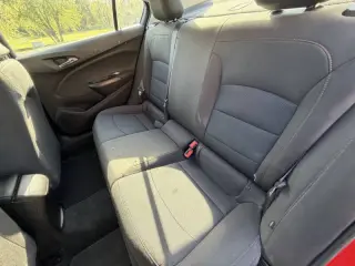 2018 Chevrolet Cruze LS Auto