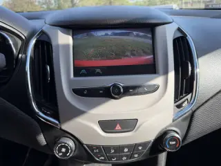 2018 Chevrolet Cruze LS Auto