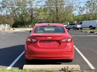 2018 Chevrolet Cruze LS Auto